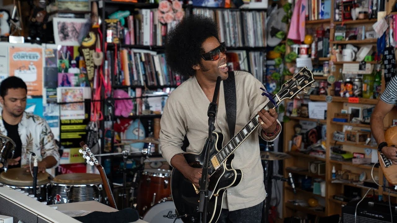Alex Cuba still