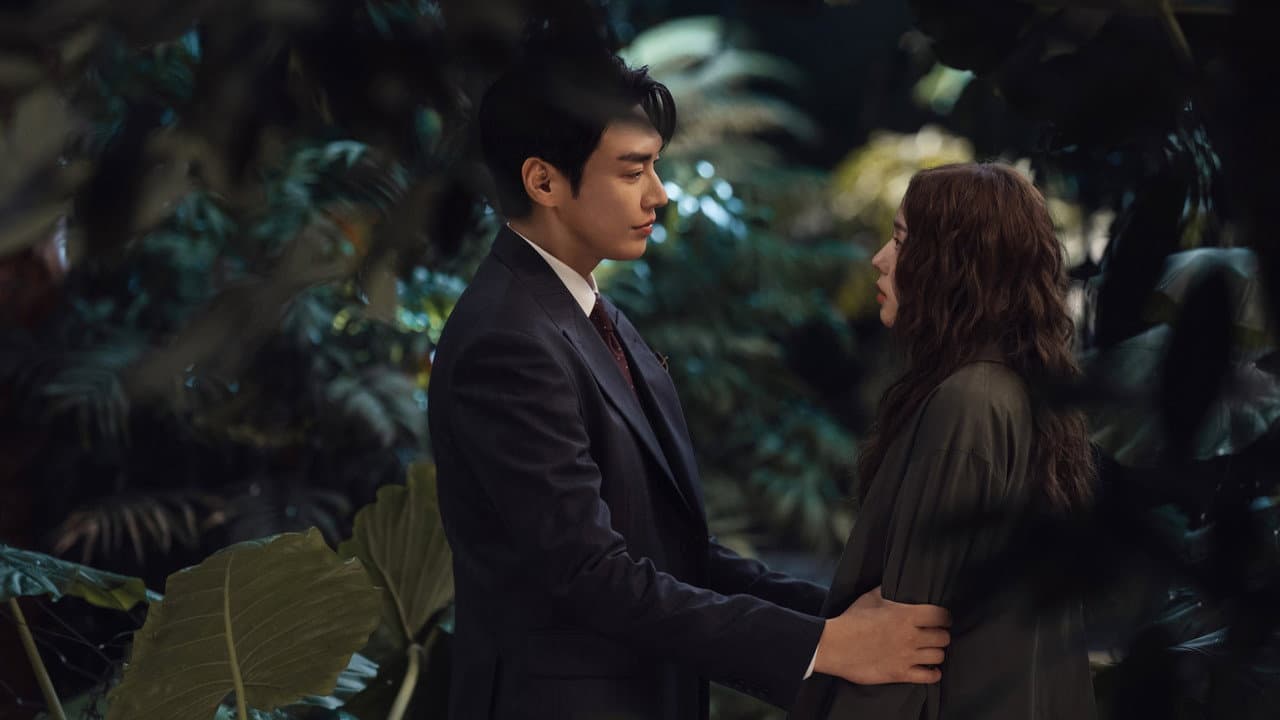Episode 7 still