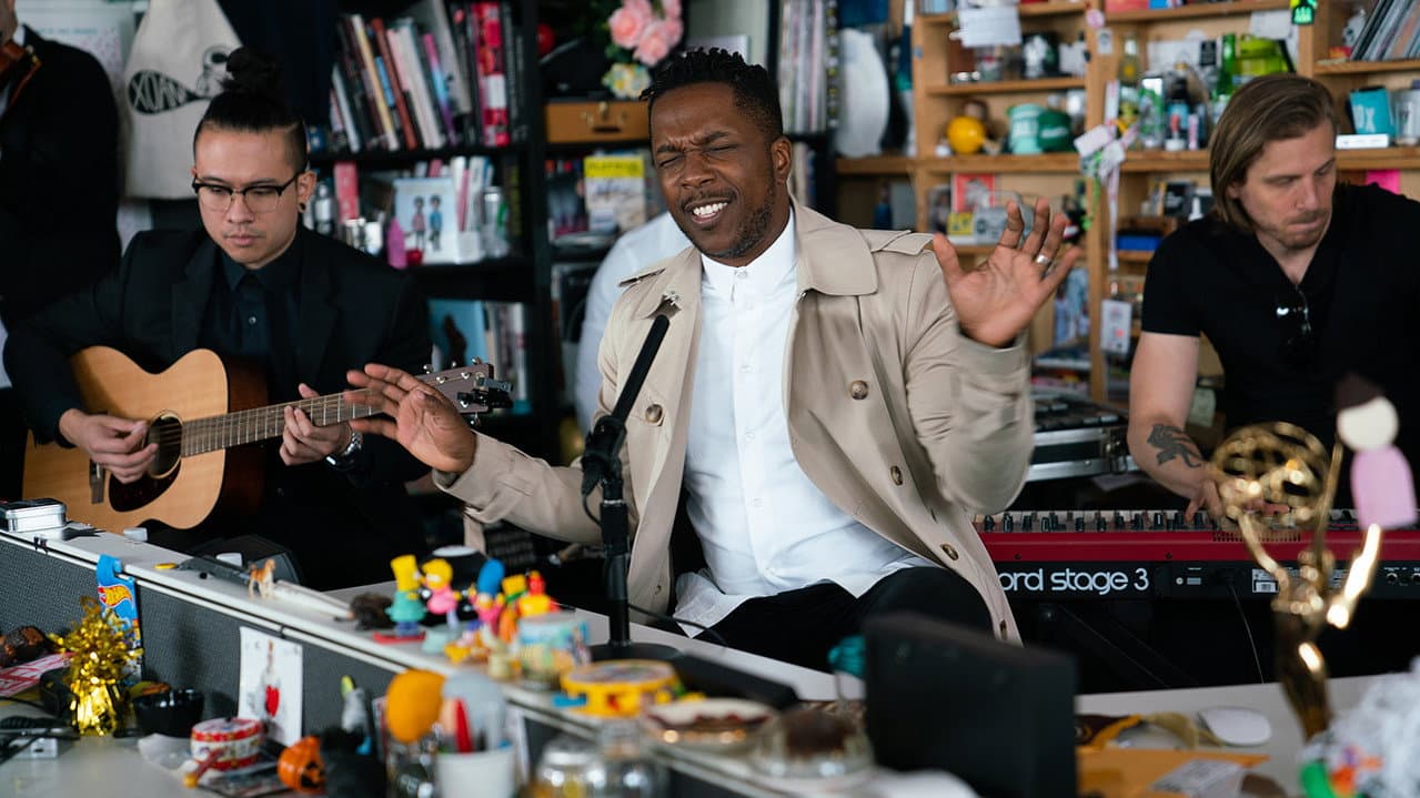 Leslie Odom Jr. still