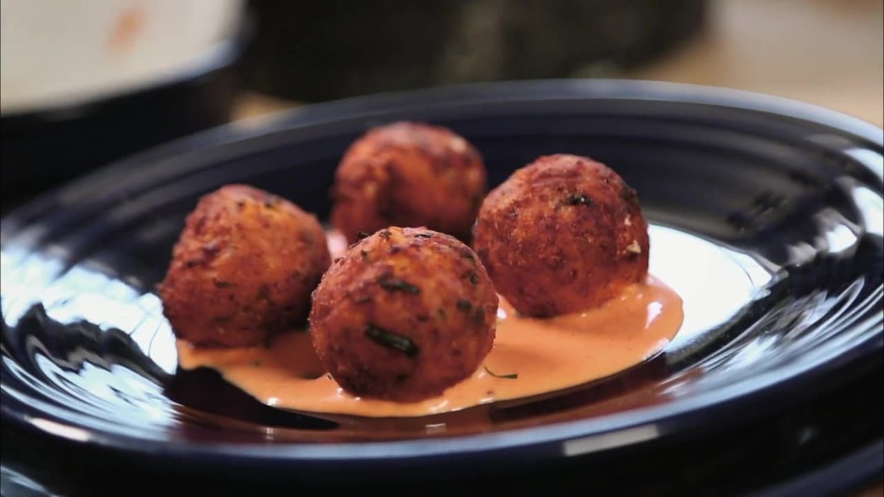 Tri-Continent Cuisine still