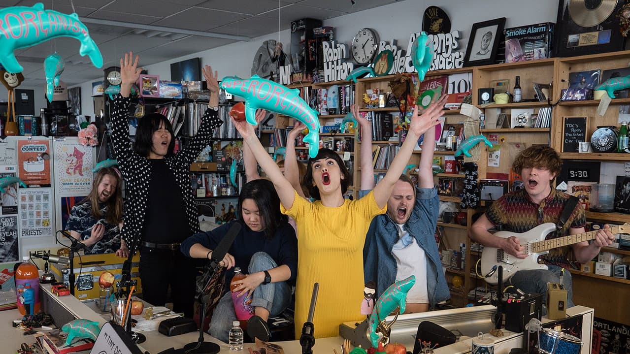 Superorganism still